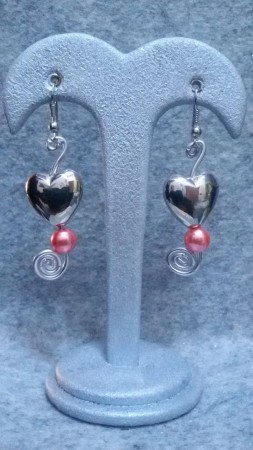 MODELLO 6 - ORECCHINI CON CUORE ARGENTATO,  PERLINA E "CODINA"